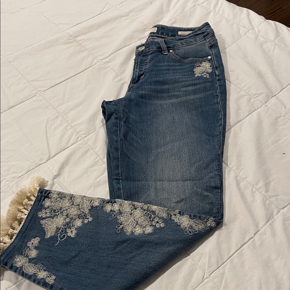 Vintage America Blue Jeans with Cream Lace Trim - Picture 7 of 8